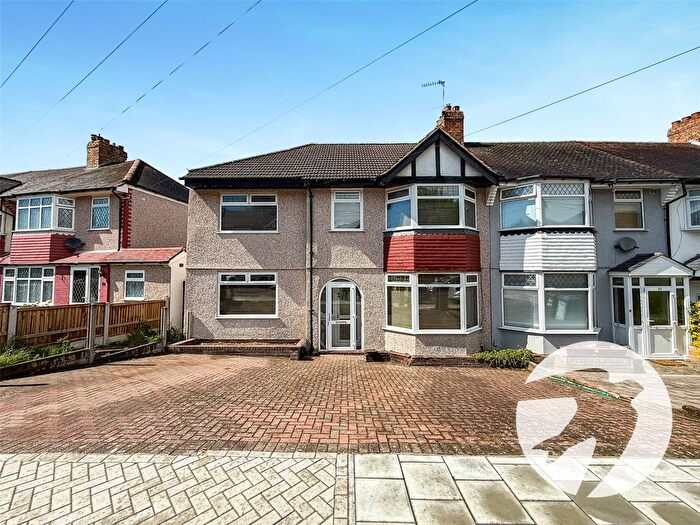 4 Bedroom End Terrace House For Sale In Clayhill Crescent, London, SE9