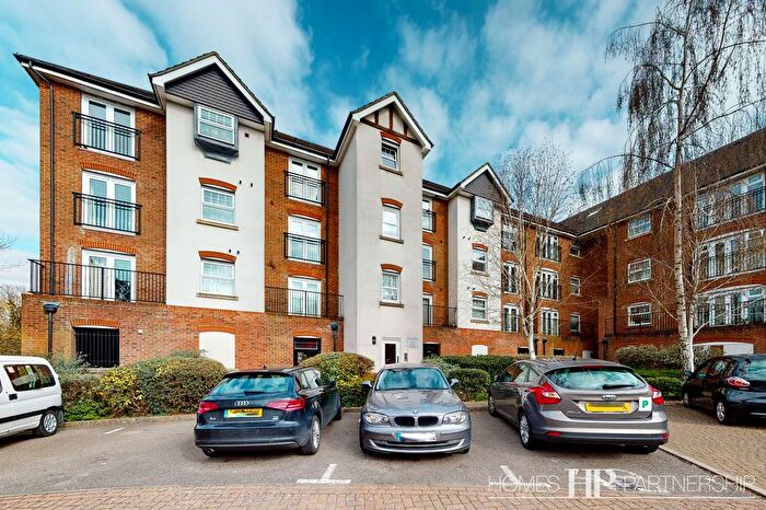 2 Bedroom Flat To Rent In Woodfield Road, Woodfield Lodge Woodfield Road, RH10