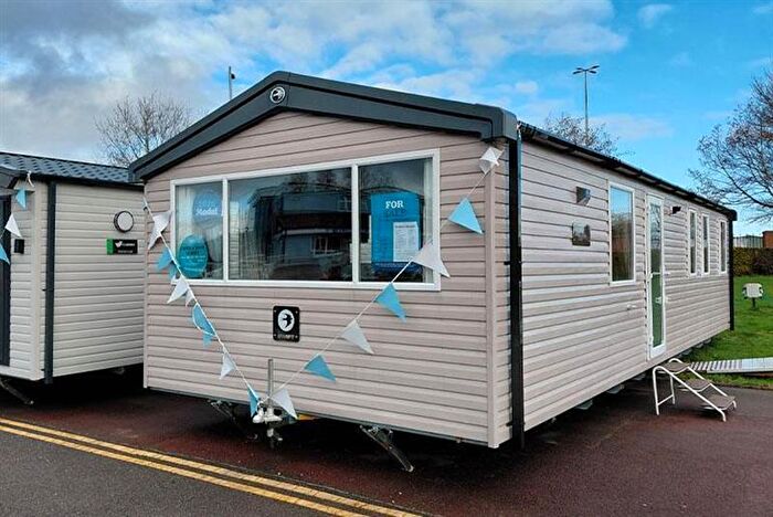 2 Bedroom Lodge For Sale In Swift Royan, Cleethorpes Pearl Holiday Park, Humberston, Cleethorpes, Lincolnshire, DN36