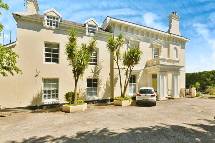 2 Bedroom Flat For Sale In Wingfield Road, Plymouth, PL3
