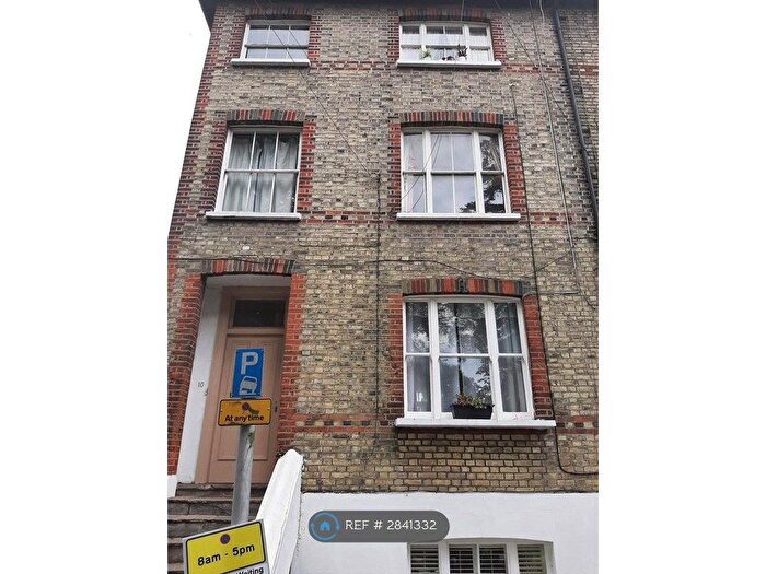 4 Bedroom Maisonette To Rent In Cromwell Place, Mortlake, SW14