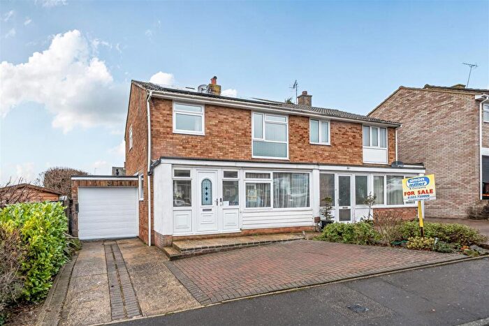 3 Bedroom Semi Detached House For Sale In Abingdon Road, Maidstone, ME16