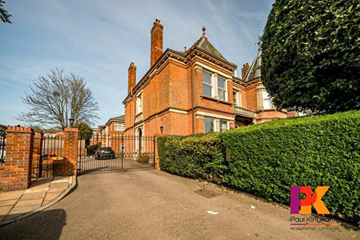 1 Bedroom Flat To Rent In Riversdale House, High Wycombe, HP11