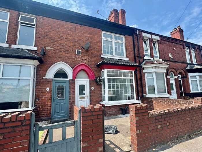 2 Bedroom Terraced House For Sale In Bentley Road, Bentley, Doncaster, DN5