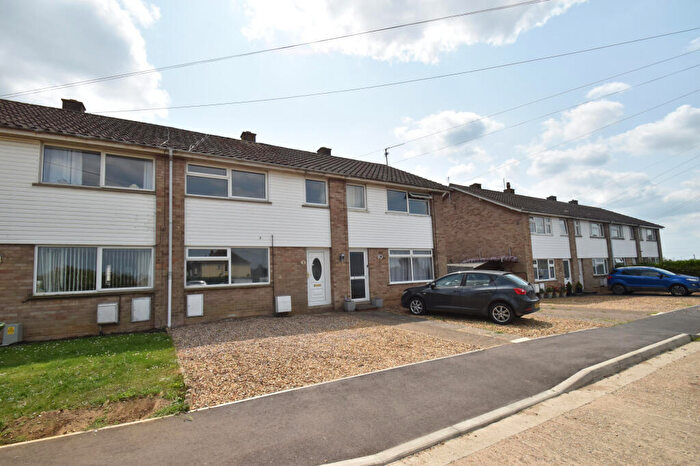 3 Bedroom Terraced House To Rent In Fen View, Cambridgeshire, PE16