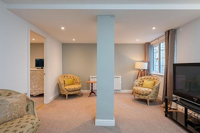 1 Bedroom Flat For Sale In Holgate Road, York, YO24