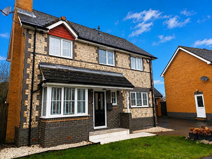 3 Bedroom Detached House To Rent In Nuthatch Gardens, Reigate, RH2