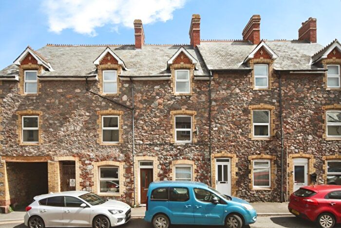 2 Bedroom Maisonette For Sale In South Road, Watchet, TA23