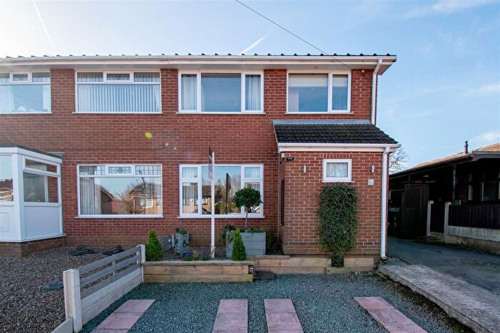 3 Bedroom Semi-Detached House For Sale In Strelley Avenue, Ripley, DE5