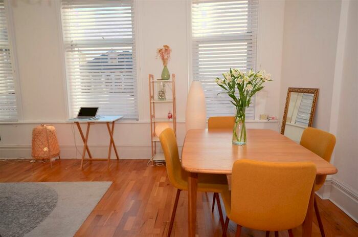 1 Bedroom House To Rent In Avenue Mews, N10