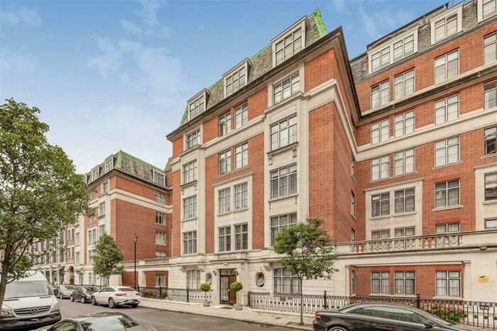 1 Bedroom Flat To Rent In Hallam Street, London, W1W