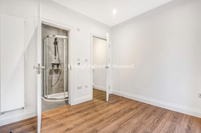 2 Bedroom Flat To Rent In Muswell Hill Road, London, N10