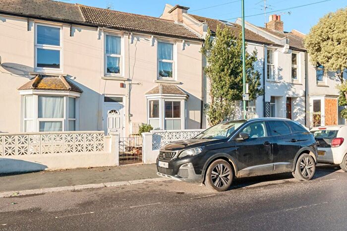 2 Bedroom Apartment For Sale In London Road, Bognor Regis, PO21