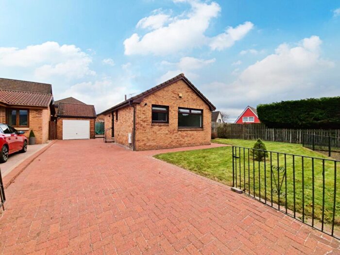 2 Bedroom Bungalow To Rent In Chestnut Grove, Stenhousemuir, FK5