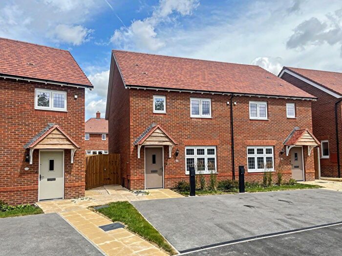 3 Bedroom Semi-Detached House For Sale In Tallow Lane, Watlington, OX49