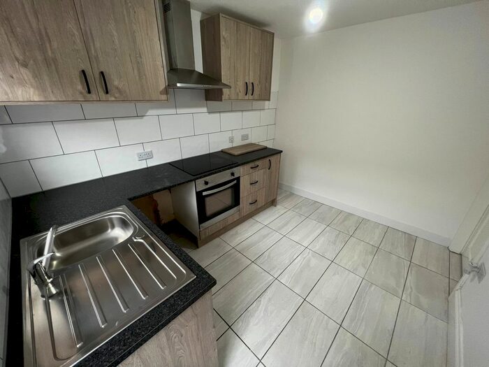 Studio To Rent In Wynchcombe Avenue, Penn, Wolverhampton, WV4