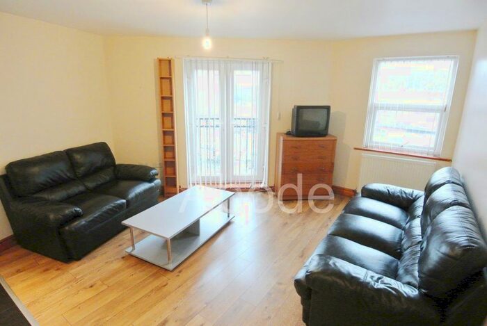 2 Bedroom Flat To Rent In Woodhouse Street (Fff), Leeds, West Yorkshire, LS6