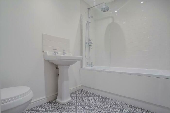 2 Bedroom House To Rent In Hayes Buildings, Rossendale, BB4