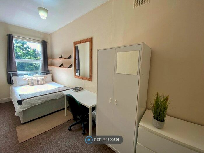 4 Bedroom Terraced House To Rent In Harley Street, Coventry, CV2