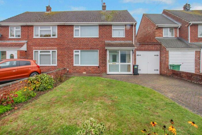 3 Bedroom Property To Rent In Upham Road, Swindon, SN3