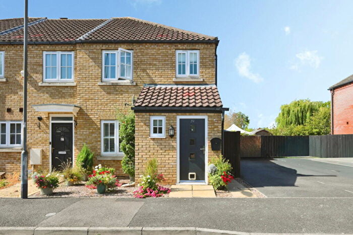 3 Bedroom End Of Terrace House For Sale In Birch Grove, Lower Stondon, Central Bedfordshire, SG16