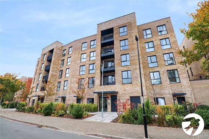 1 Bedroom Flat For Sale In Pier Way, London, SE28