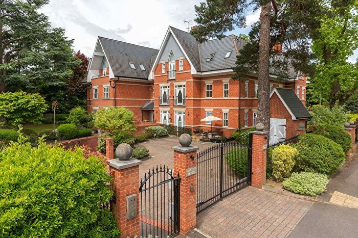 2 Bedroom Flat To Rent In Ellesmere Road, Weybridge, KT13