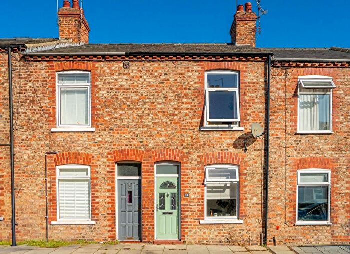 2 Bedroom Terraced House For Sale In Oakville Street, Off Huntington Road, York, YO31