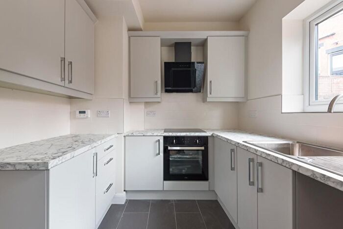 2 Bedroom Terraced House To Rent In Gordon Road, Sharrow Vale, Sheffield, S11