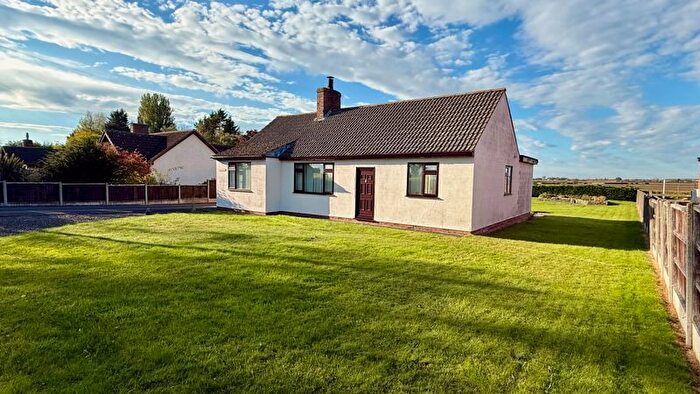 4 Bedroom Detached Bungalow For Sale In Sand Lane, Buslingthorpe Road, Market Rasen, LN8