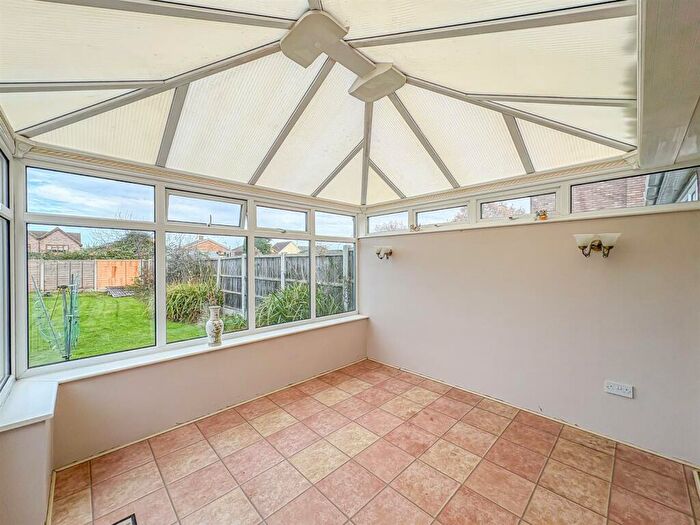 2 Bedroom Semi-Detached Bungalow For Sale In Grasmere Avenue, Hullbridge, Hockley, SS5