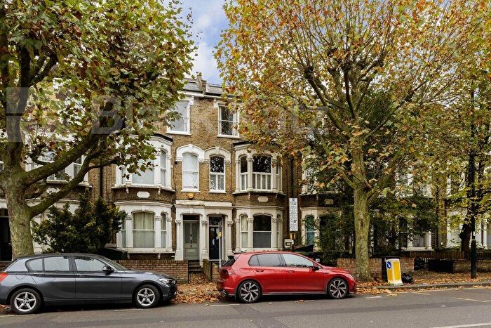 6 Bedroom Flat To Rent In Hanley Road, Finsbury Park, N4