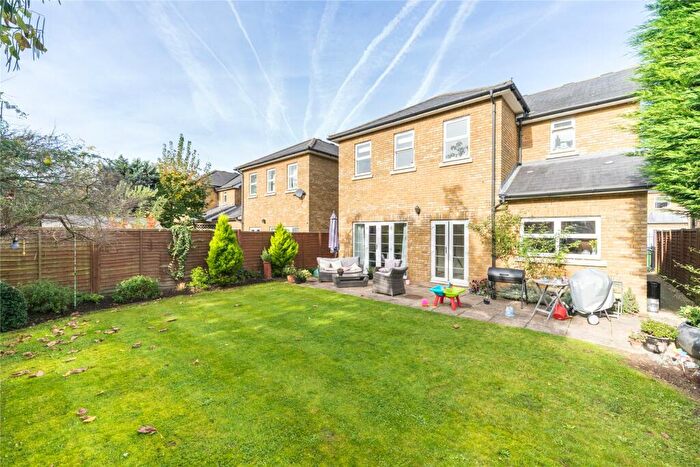 4 Bedroom Detached House To Rent In Savery Drive, Long Ditton, Surrey, KT6