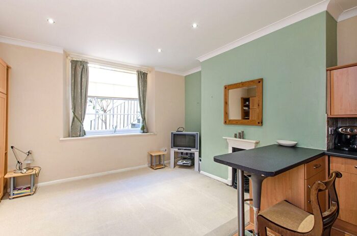 Studio To Rent In Eccleston Square, Pimlico, London, SW1V