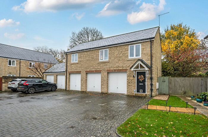 1 Bedroom Coach House For Sale In Southdown Way, Warminster, BA12