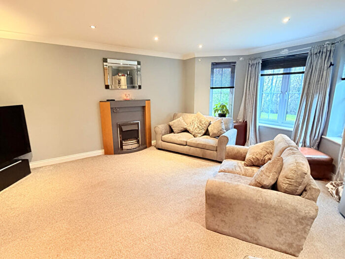 2 Bedroom Flat For Sale In Brookhey, Hyde, SK14