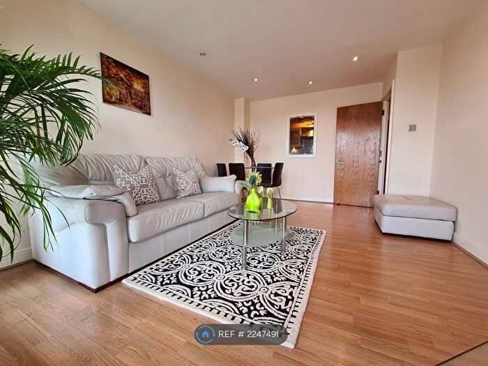 2 Bedroom Flat To Rent In Central House, London, E15