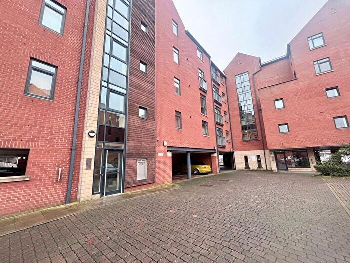 2 Bedroom Apartment To Rent In High Street, Hull, HU1