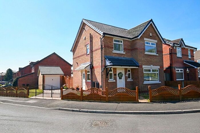 3 Bedroom Detached House For Sale In Dewberry Close, Tyldesley, M29