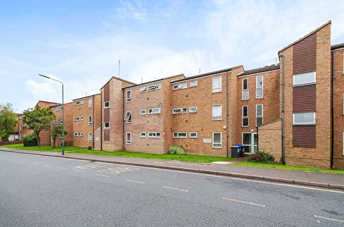 2 Bedroom Flat For Sale In Jubilee Way, Sidcup, DA14