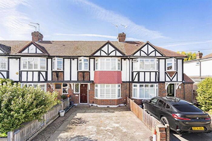 3 Bedroom Terraced House For Sale In Cardinal Avenue, Kingston Upon Thames, KT2