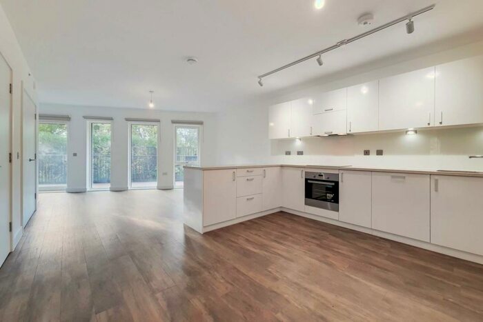 5 Bedroom Hotel To Rent In Albion Street, London, W2