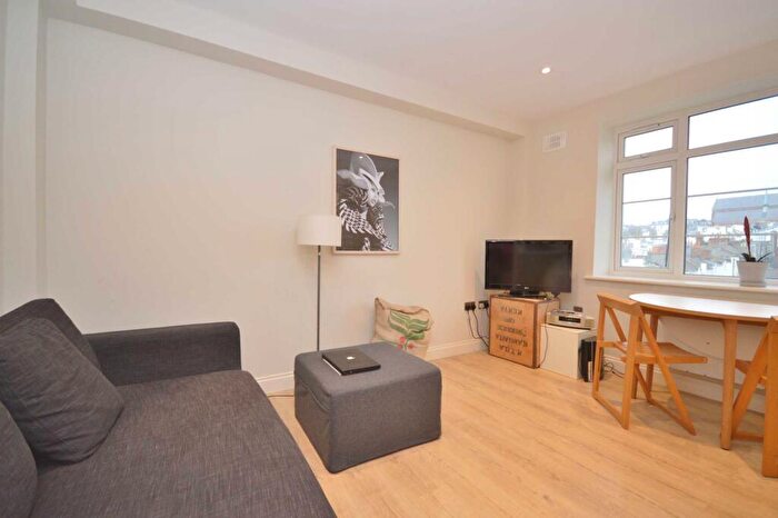 1 Bedroom Apartment To Rent In Western Road, Brighton, BN1