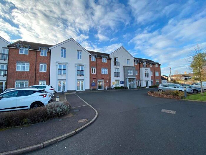 2 Bedroom Flat For Sale In Alice Bye Court, Thatcham, RG18