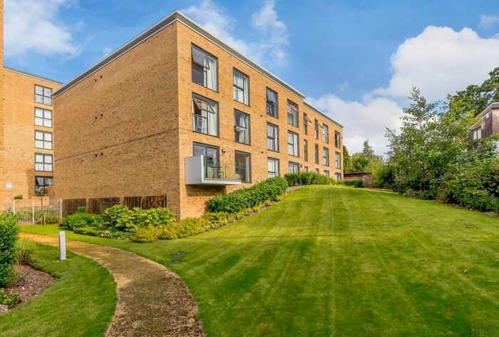 1 Bedroom Flat To Rent In Zodiac Close, Edgware, HA8