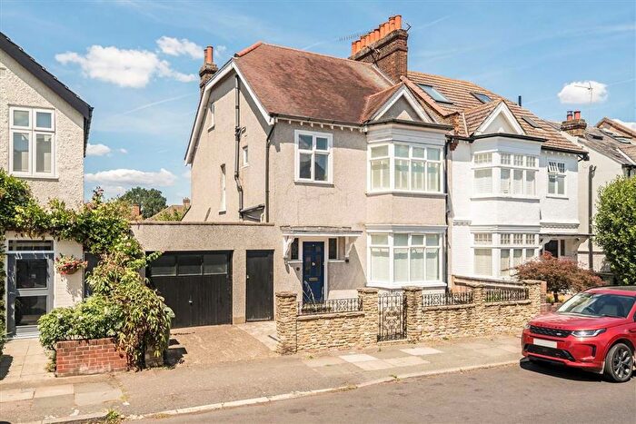 4 Bedroom Property To Rent In Heather Road, Lee, SE12