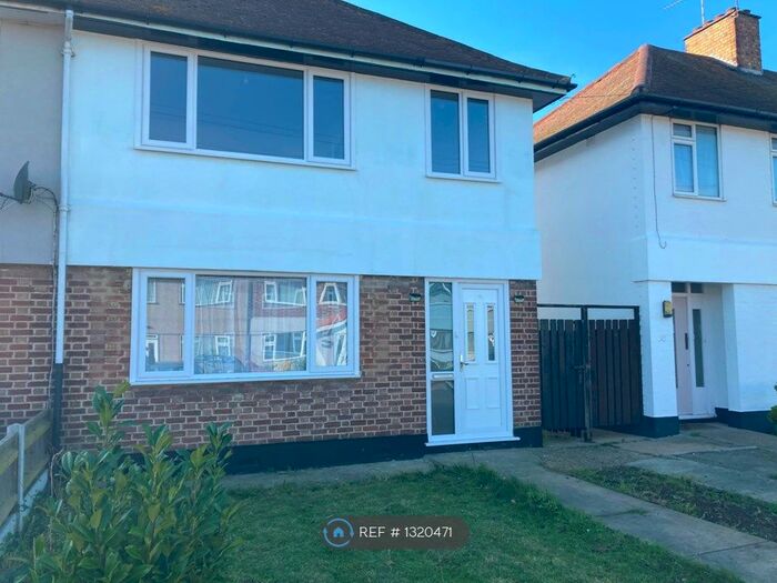 3 Bedroom End Of Terrace House To Rent In Antrim Road, Shoeburyness, Southend-On-Sea SS3