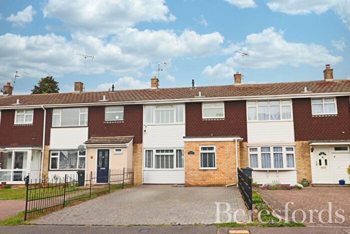 3 Bedroom Terraced House For Sale In Windrush Drive, Chelmsford, CM1