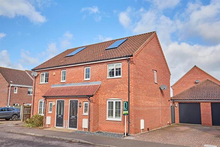 3 Bedroom House For Sale In Robin Avenue, Harleston, IP20