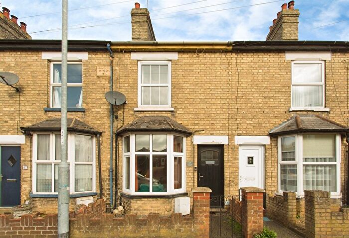 2 Bedroom Terraced House For Sale In Cambridge Street, St. Neots, PE19